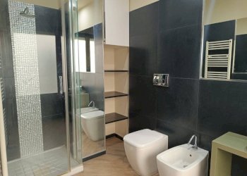 Bagno - Attico via Santa Teresa, 26, Torino (zona Centro) - foto 13