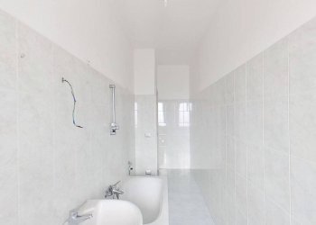 Bagno - Three-room apartment via Pastrengo, 35, Moncalieri - photo 6