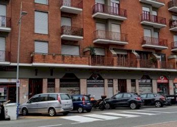 Facciata - Three-room apartment via Pastrengo, 35, Moncalieri - photo 15