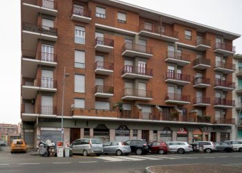 Facciata - Three-room apartment via Pastrengo, 35, Moncalieri - photo 16