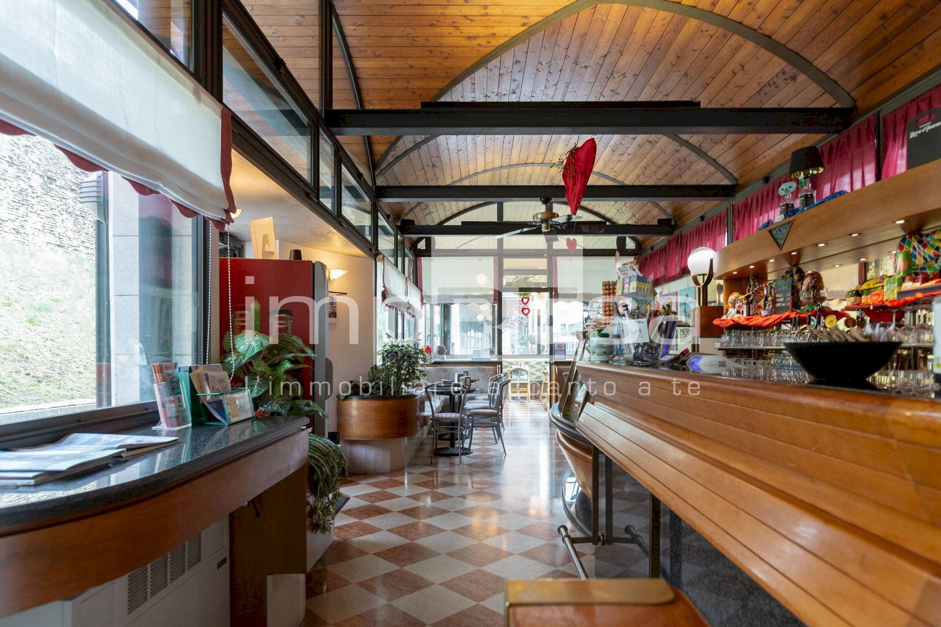 Foto 1 - Bar Tavola Calda - Fredda VIA RIVIERA MONSIGNOR DOMENICO VISENTIN
 
1, Oderzo - foto 1