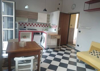 Cucina - Bilocale via Lessolo, 26, Torino (zona Vanchiglietta) - foto 2