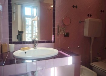 Bagno - Two-room apartment via Lessolo, 26, Torino (neighborhood Vanchiglietta) - photo 21