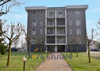 Foto 1 - Three-room apartment Via Giuseppe Mazzini
 
10, Rosate - photo 1