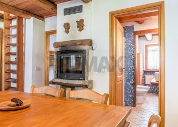 Sala da pranzo - Trilocale Località Isolello, Alagna Valsesia - foto 5