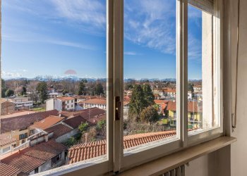 Edificio all\'aperto - Trilocale Casorate Sempione - foto 1