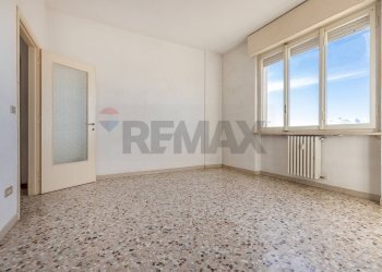 Stanza vuota - Trilocale Casorate Sempione - foto 2