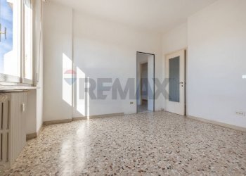 Stanza vuota - Trilocale Casorate Sempione - foto 5