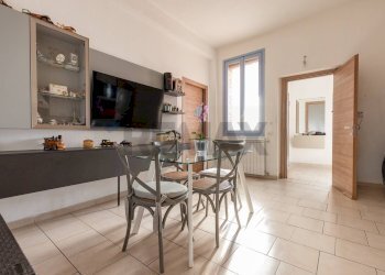 Sala da pranzo - Bilocale via Foro San Martino
 
18, Cassano Magnago - foto 6