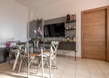 Sala da pranzo - Bilocale via Foro San Martino
 
18, Cassano Magnago - foto 10