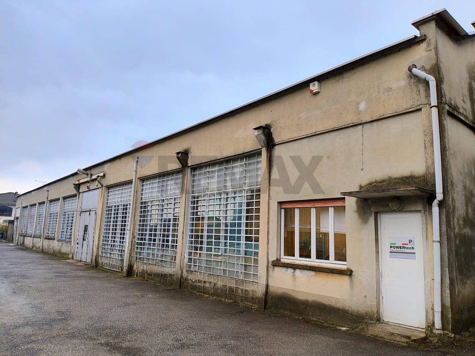 Edificio all\'aperto - Locale Commerciale Jerago con Orago - foto 3