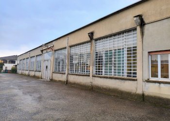 Edificio all\'aperto - Locale Commerciale Jerago con Orago - foto 4