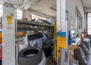 Dispensa di stoccaggio - Locale Commerciale Via Torino
 
7, Samarate - foto 11