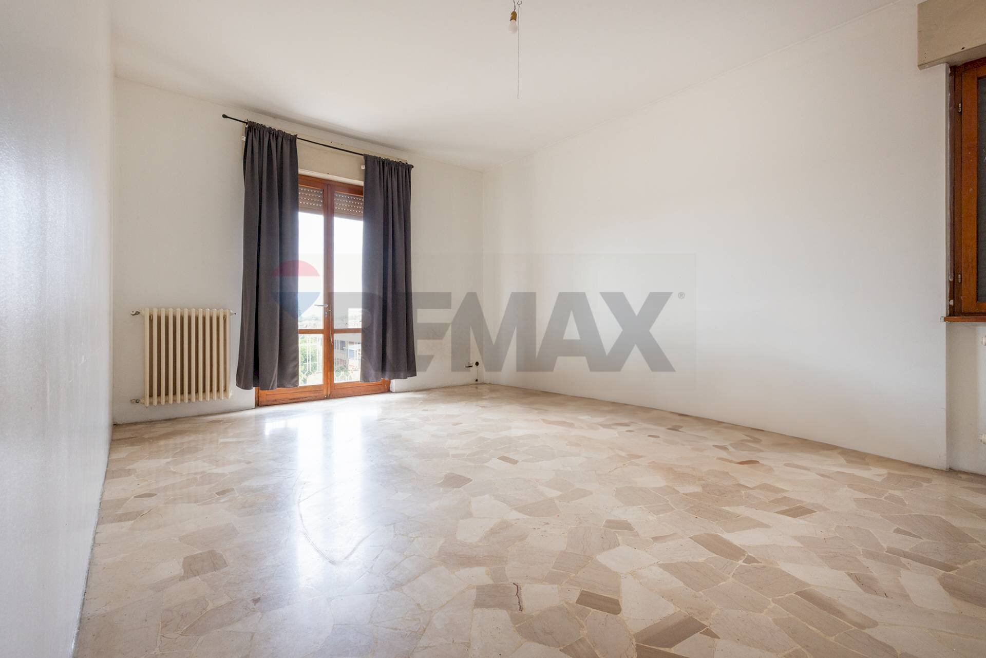 Stanza vuota - Trilocale via Poma
 
30, Lonate Pozzolo - foto 3