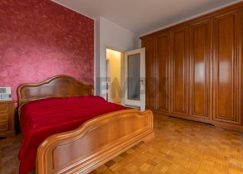 Camera / camera da letto - Trilocale via Poma
 
30, Lonate Pozzolo - foto 11