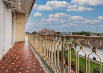 Balcone - Trilocale via Poma
 
30, Lonate Pozzolo - foto 13