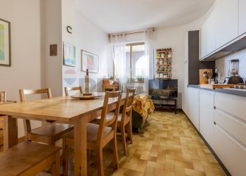 Sala da pranzo - Quadrilocale Via Trieste
 
27, Sumirago - foto 7