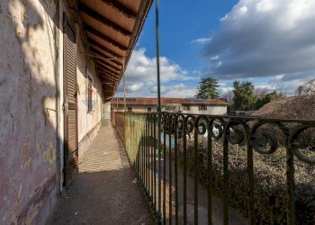 Balcone - Rustico Via XX Settembre
 
6, Cairate - foto 2