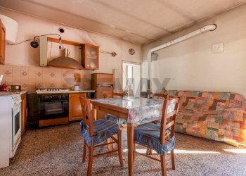 Sala da pranzo - Rustico Via XX Settembre
 
6, Cairate - foto 3