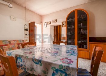 Sala da pranzo - Rustico Via XX Settembre
 
6, Cairate - foto 6