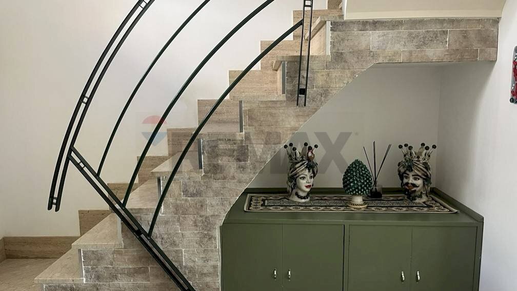 Scale - Casa semi indipendente via Azzolini, Avola - foto 2