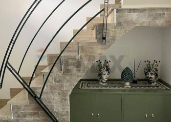 Scale - Casa semi indipendente via Azzolini, Avola - foto 2