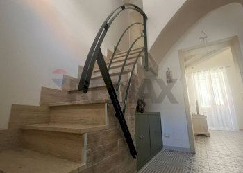 Scale - Casa semi indipendente via Azzolini, Avola - foto 19