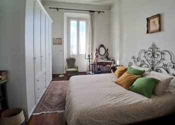 Camera da letto - Appartamento piazzale della Porta al Prato, Firenze (zona Santa Maria Novella) - foto 9