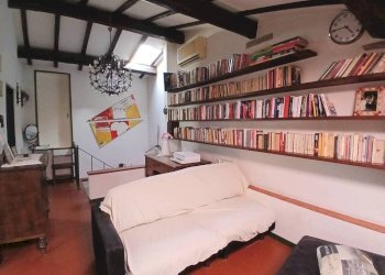 Camera da letto - Appartamento piazzale della Porta al Prato, Firenze (zona Santa Maria Novella) - foto 22