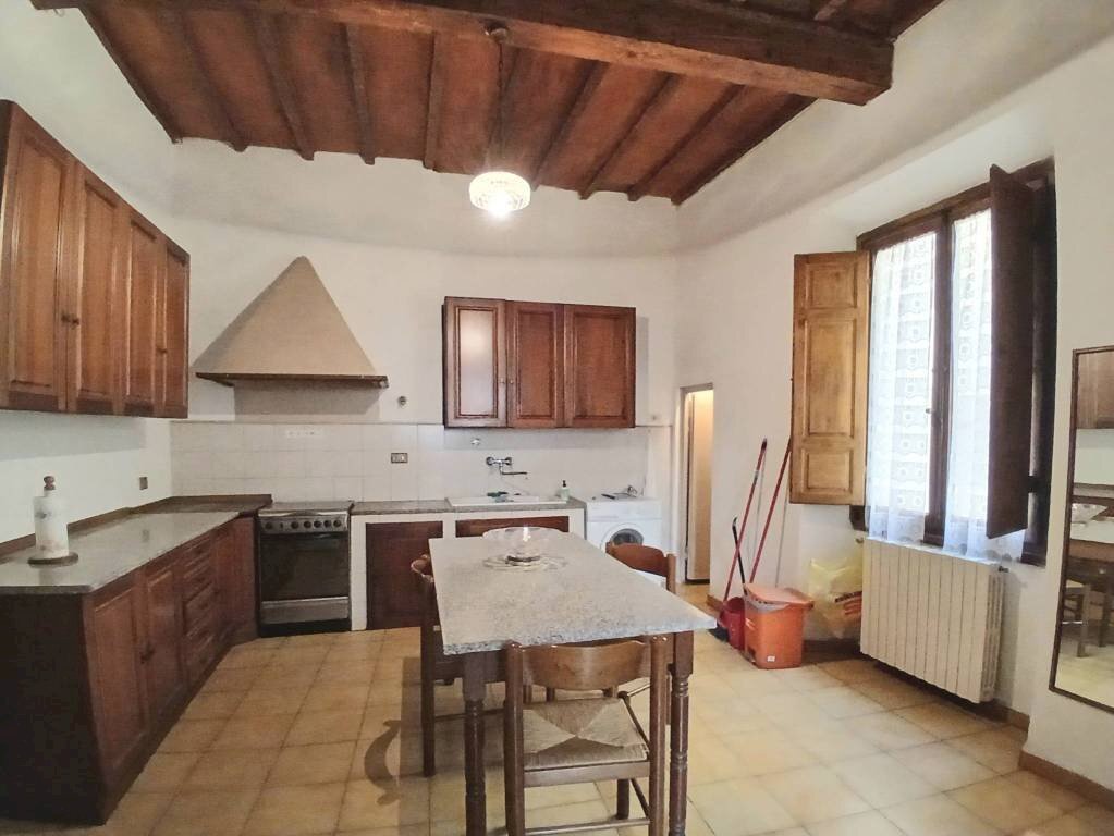 Cucina - Appartamento Borgo San Iacopo, 28, Firenze (zona Oltrarno) - foto 1