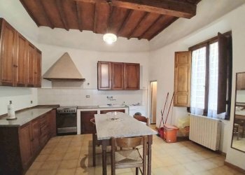Cucina - Appartamento Borgo San Iacopo, 28, Firenze (zona Oltrarno) - foto 1