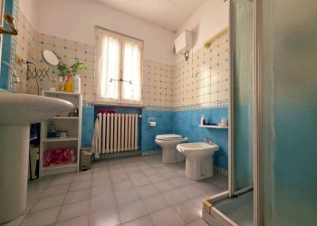 Bagno - Rustic strada Baganzola, SN, Parma - photo 10