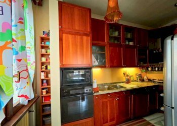 Cucina - Appartamento strada Nino Bixio, Parma (zona Oltretorrente) - foto 3