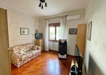 Camera da letto - Quadrilocale via Enrico Albanese, Roma - foto 12