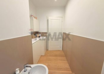 Bagno - Trilocale via papa giovanni XXIII
 
5, Peschiera Borromeo - foto 18