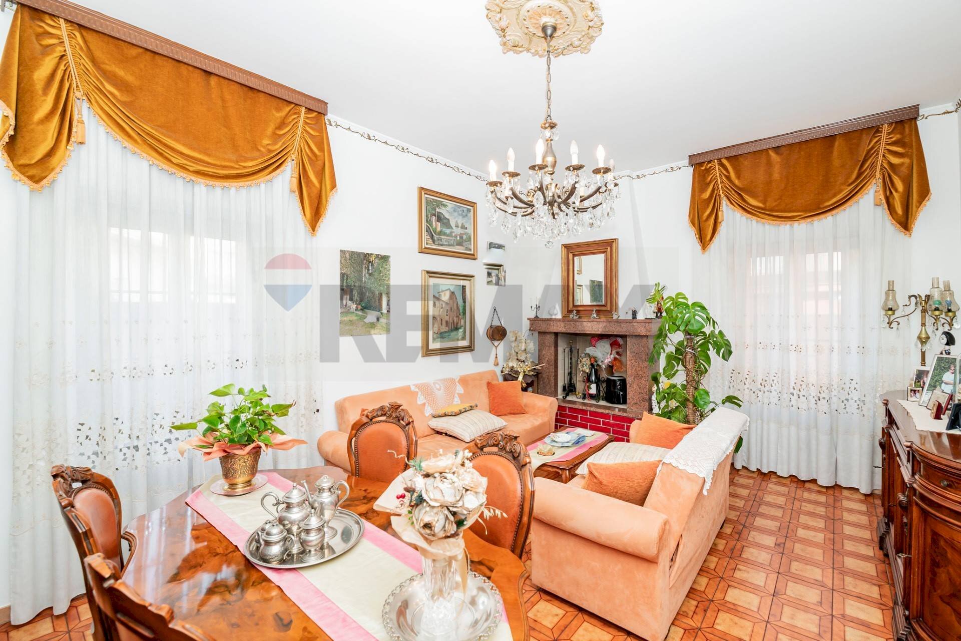 Sala da pranzo - Villa VIA DEI GIGANTI
25, San Giuliano Milanese - foto 2