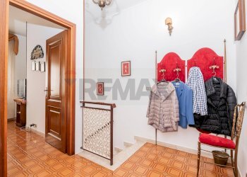 Hall / corridoio - Villa VIA DEI GIGANTI
 
25, San Giuliano Milanese - foto 10