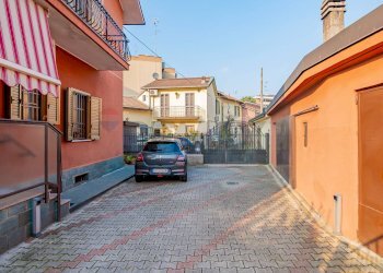 Edificio all\'aperto - Villa VIA DEI GIGANTI
 
25, San Giuliano Milanese - foto 29