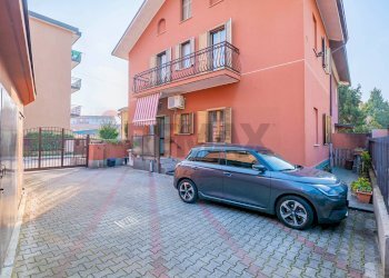 Edificio all\'aperto - Villa VIA DEI GIGANTI
 
25, San Giuliano Milanese - foto 30