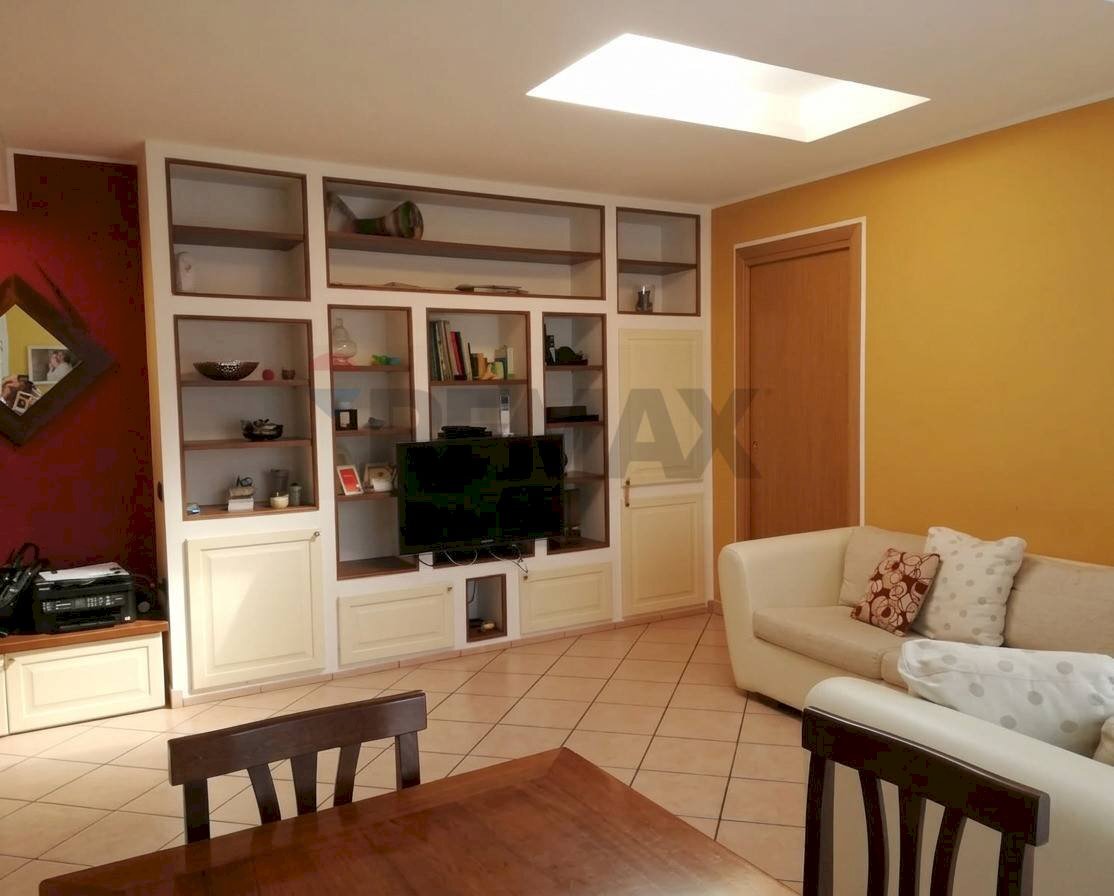 Sala da pranzo - Bilocale via privata caduti sul lavoro
 
15, San Giuliano Milanese - foto 3