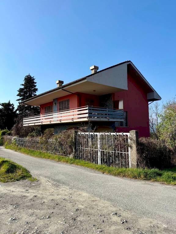 Facciata - Villa via Antica Romana, Castiglione Chiavarese - foto 1