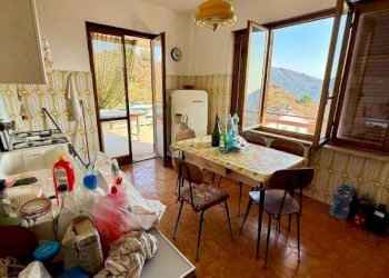 Salone - Villa via Antica Romana, Castiglione Chiavarese - foto 16