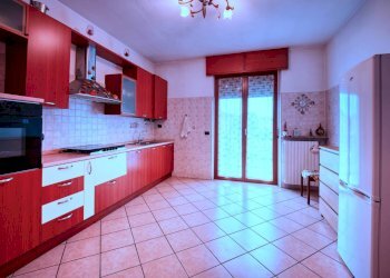 Foto 2 - Trilocale VIA CARLO PORTA
 
15, Solaro - foto 2