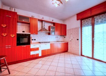 Foto 3 - Trilocale VIA CARLO PORTA
 
15, Solaro - foto 3