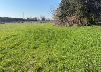 Giardino - Building land VIA ROVAREDO
 
30, Pasian di Prato - photo 1