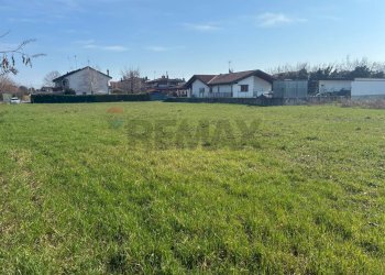 Giardino - Building land VIA ROVAREDO
 
30, Pasian di Prato - photo 5