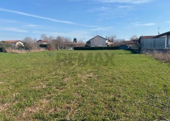 Giardino - Building land VIA ROVAREDO
 
30, Pasian di Prato - photo 11