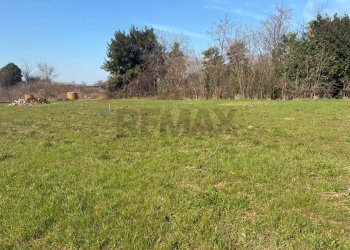 Giardino - Building land VIA ROVAREDO
 
30, Pasian di Prato - photo 12