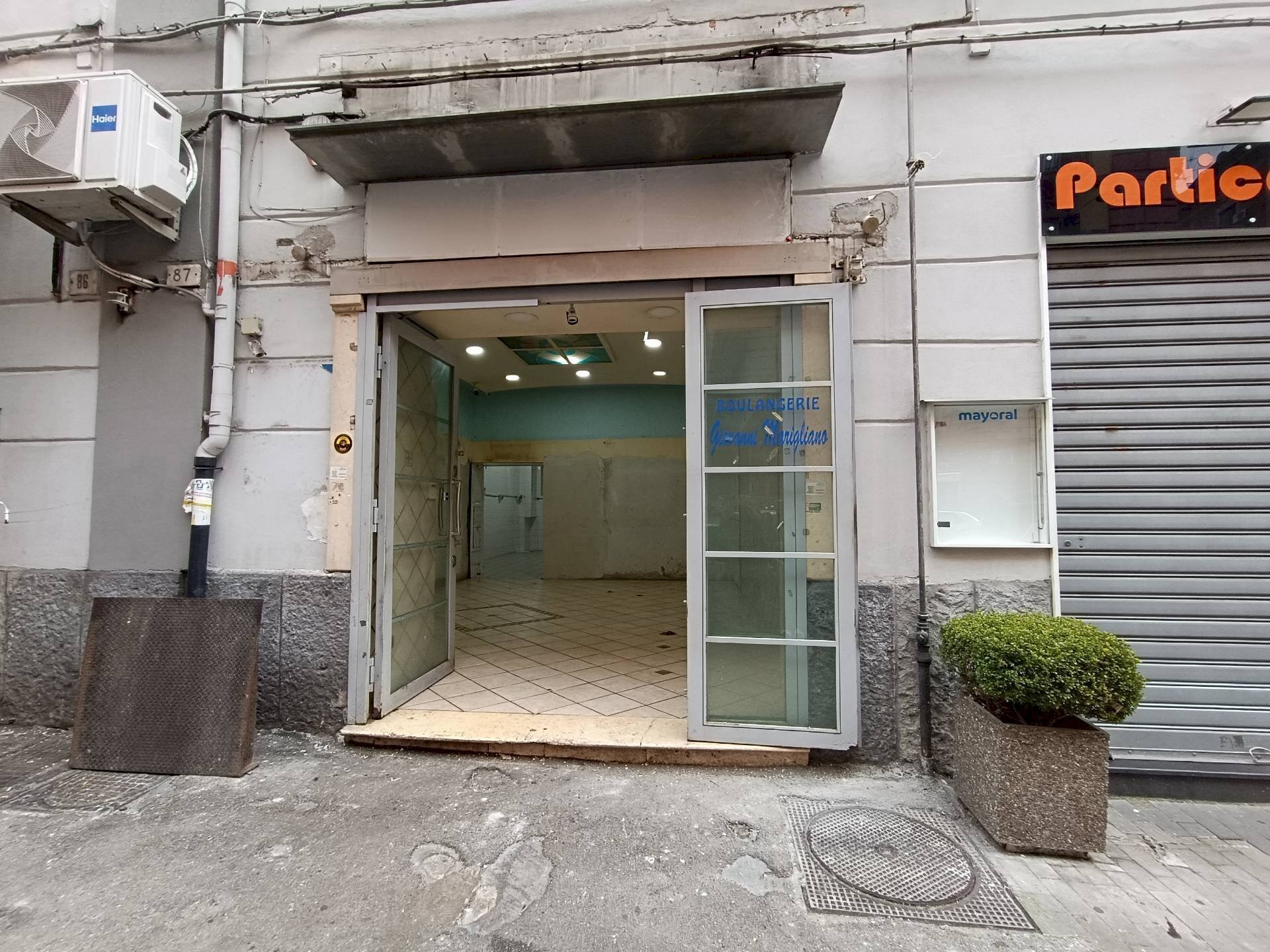 Foto 1 - Negozio Via Nazionale
 
87, Napoli - foto 1