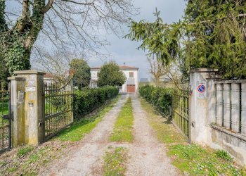 Giardino - Villa via bardelle
 
209, San Benedetto Po - photo 1